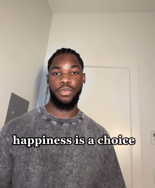 Maxime speaking on happiness